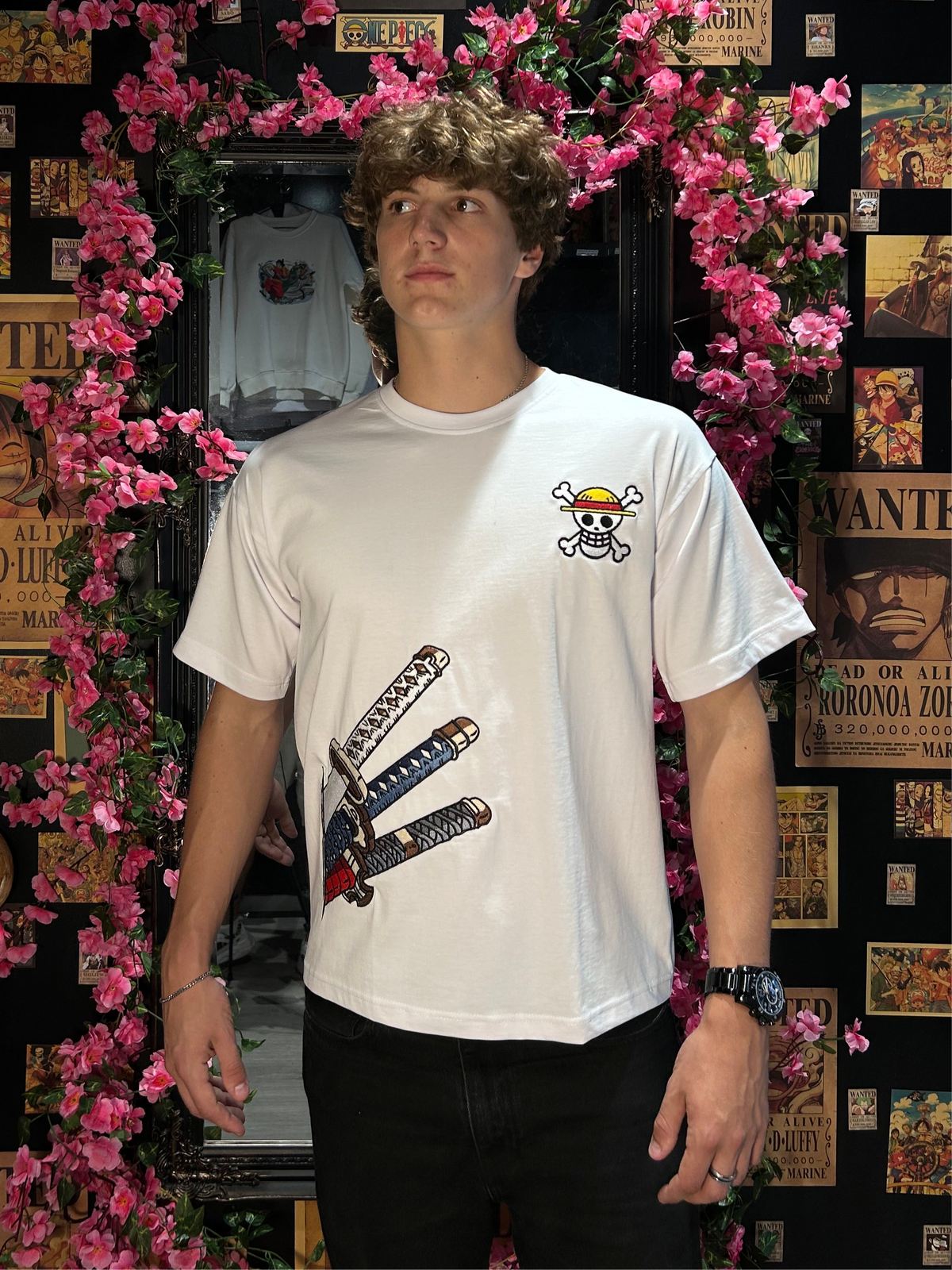 One Piece Embroidered T-Shirt – Straw Hat & Three Swords